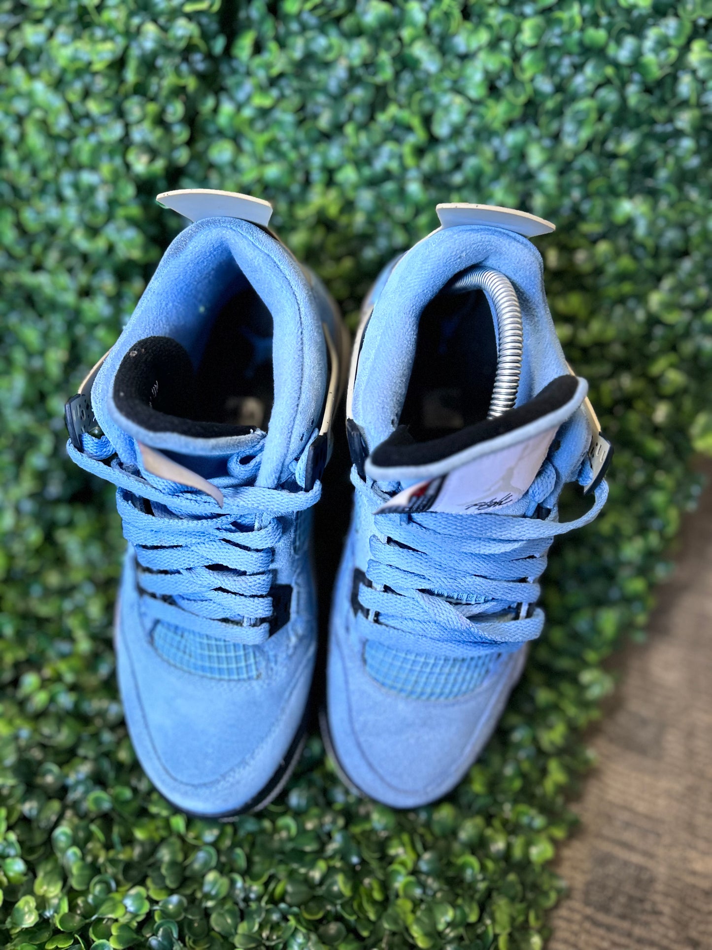 Jordan 4 university blue