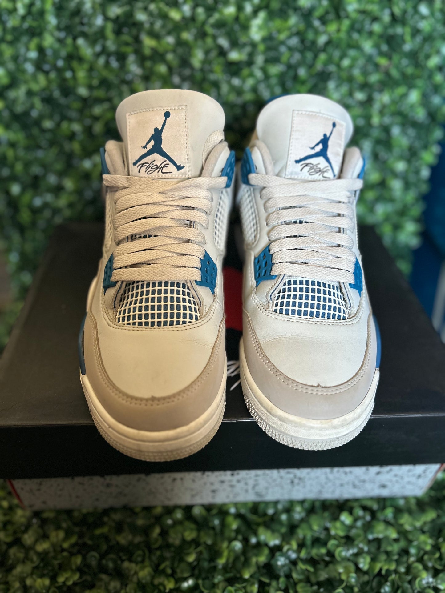 Jordan 4
