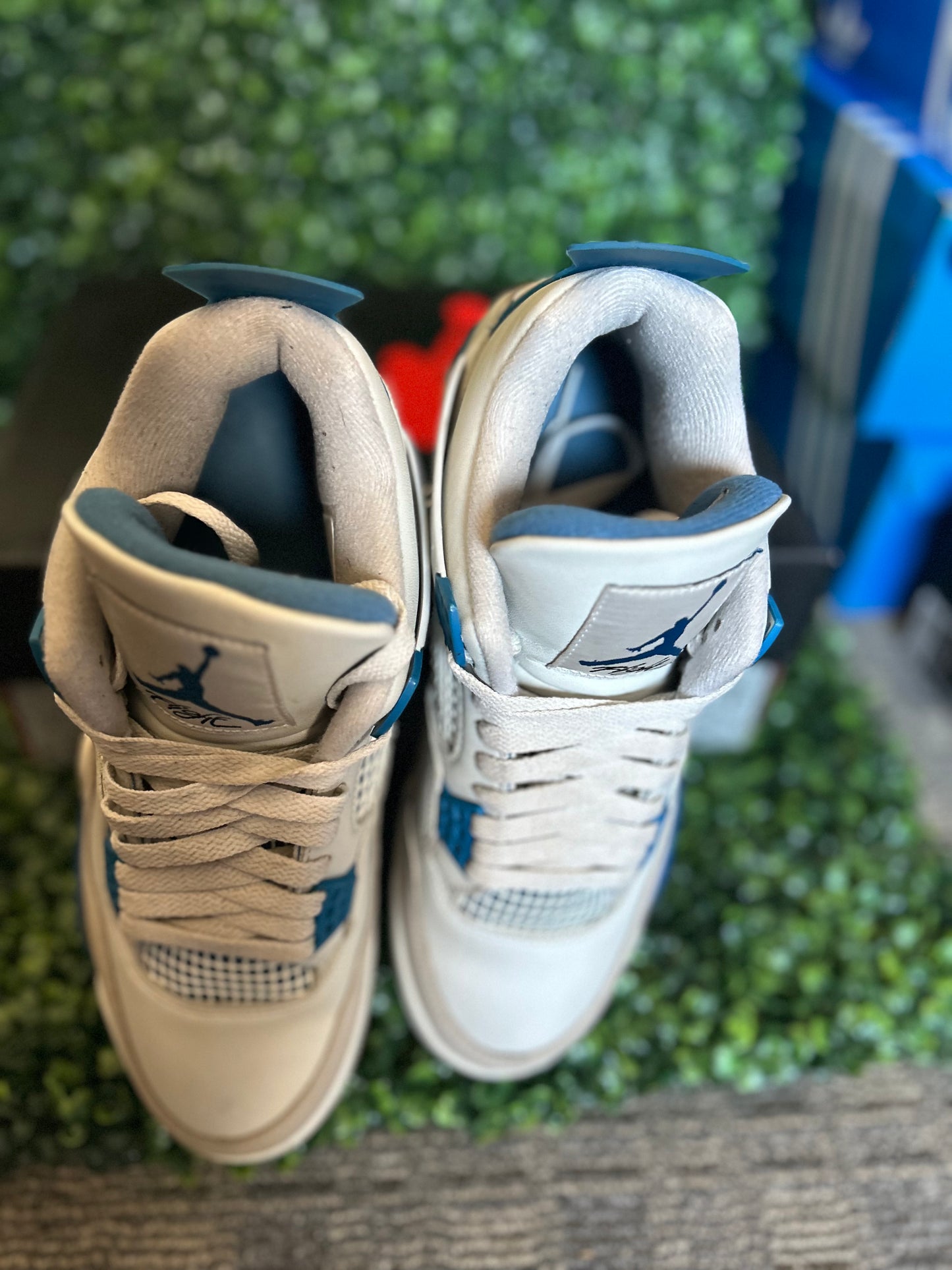 Jordan 4