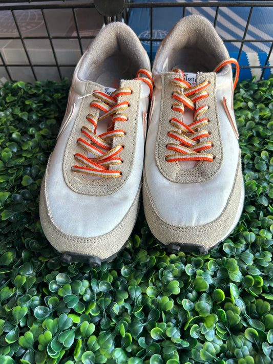 Nike sail rush size 5.5