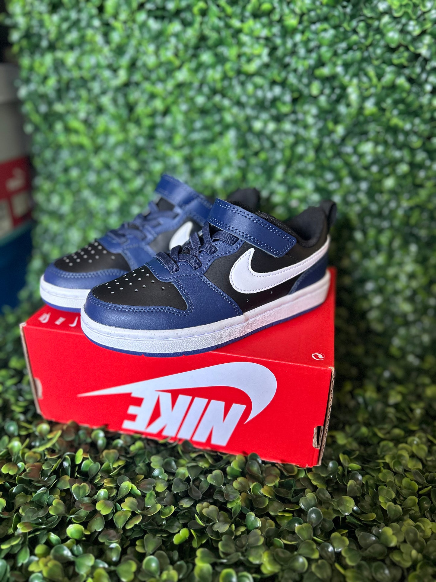Nike court