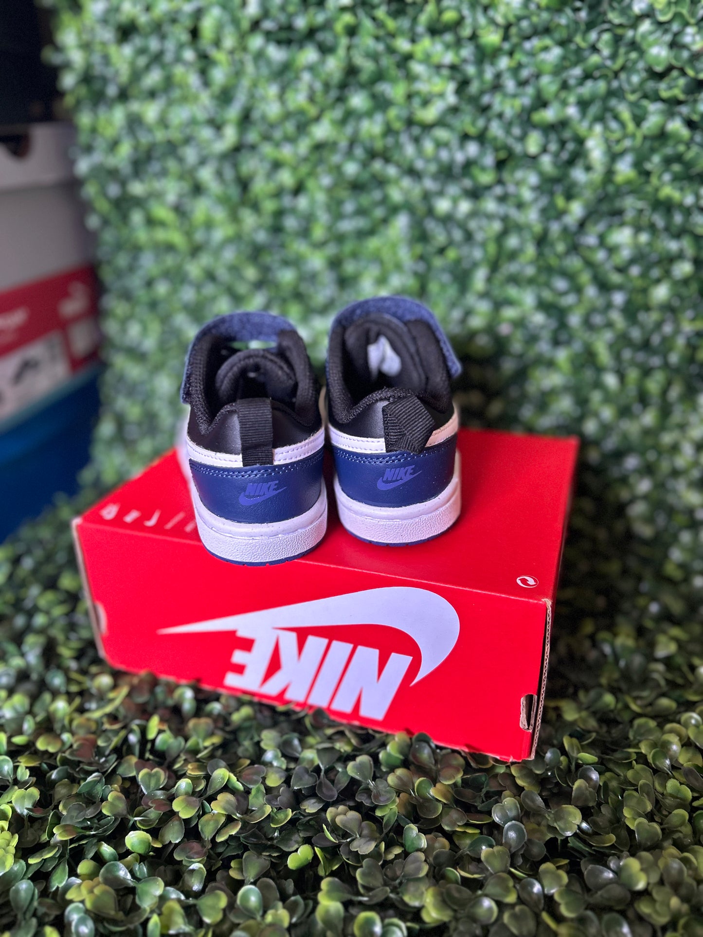 Nike court