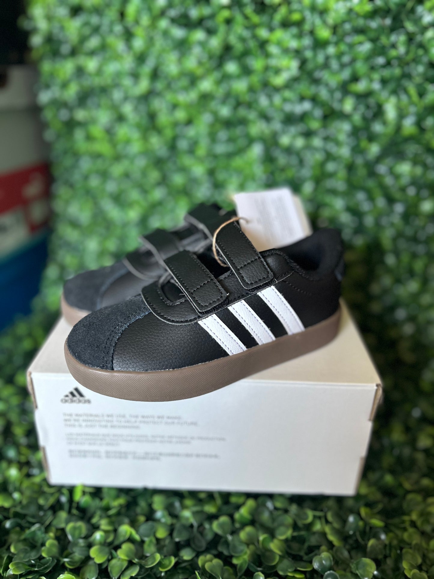 Adidas vl court