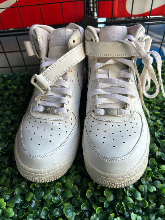 Nike Air Force one size 6.5