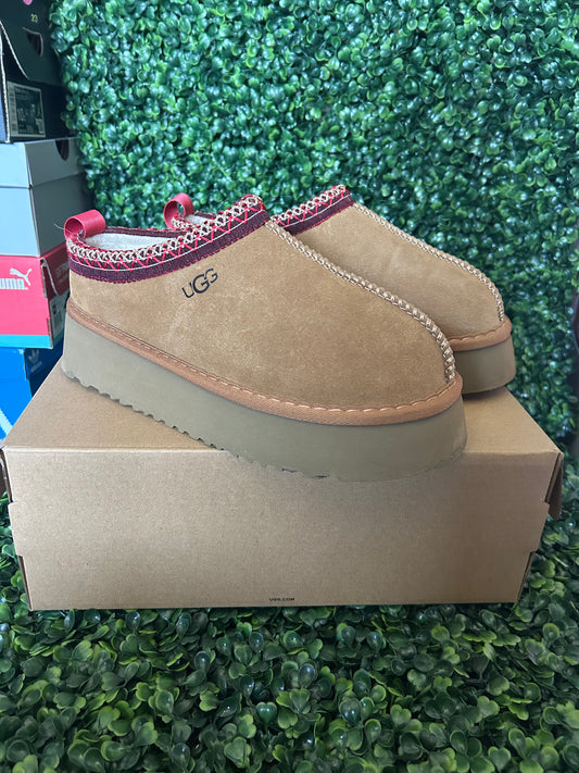 UGGS tasman