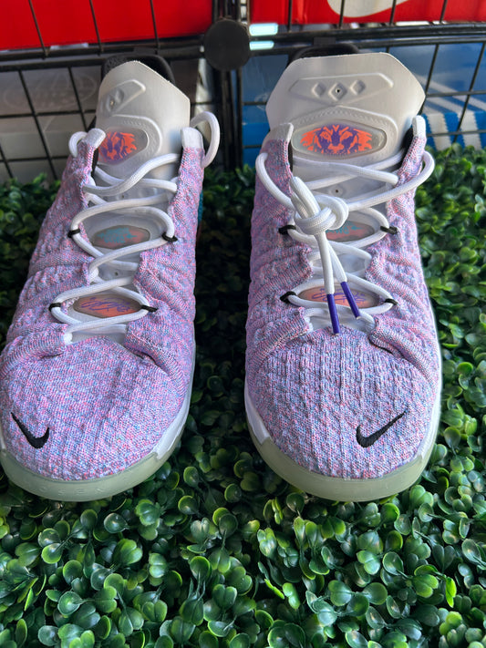 Nike Lebron size 6