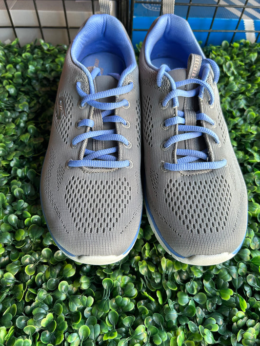 Sketchers size 8