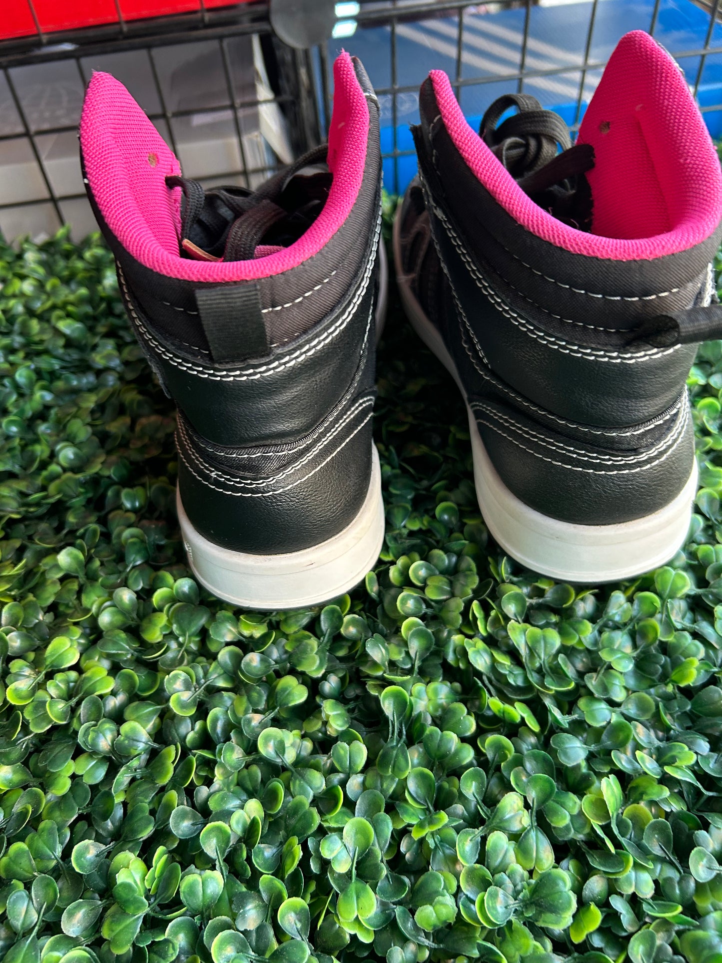 Levi size 7