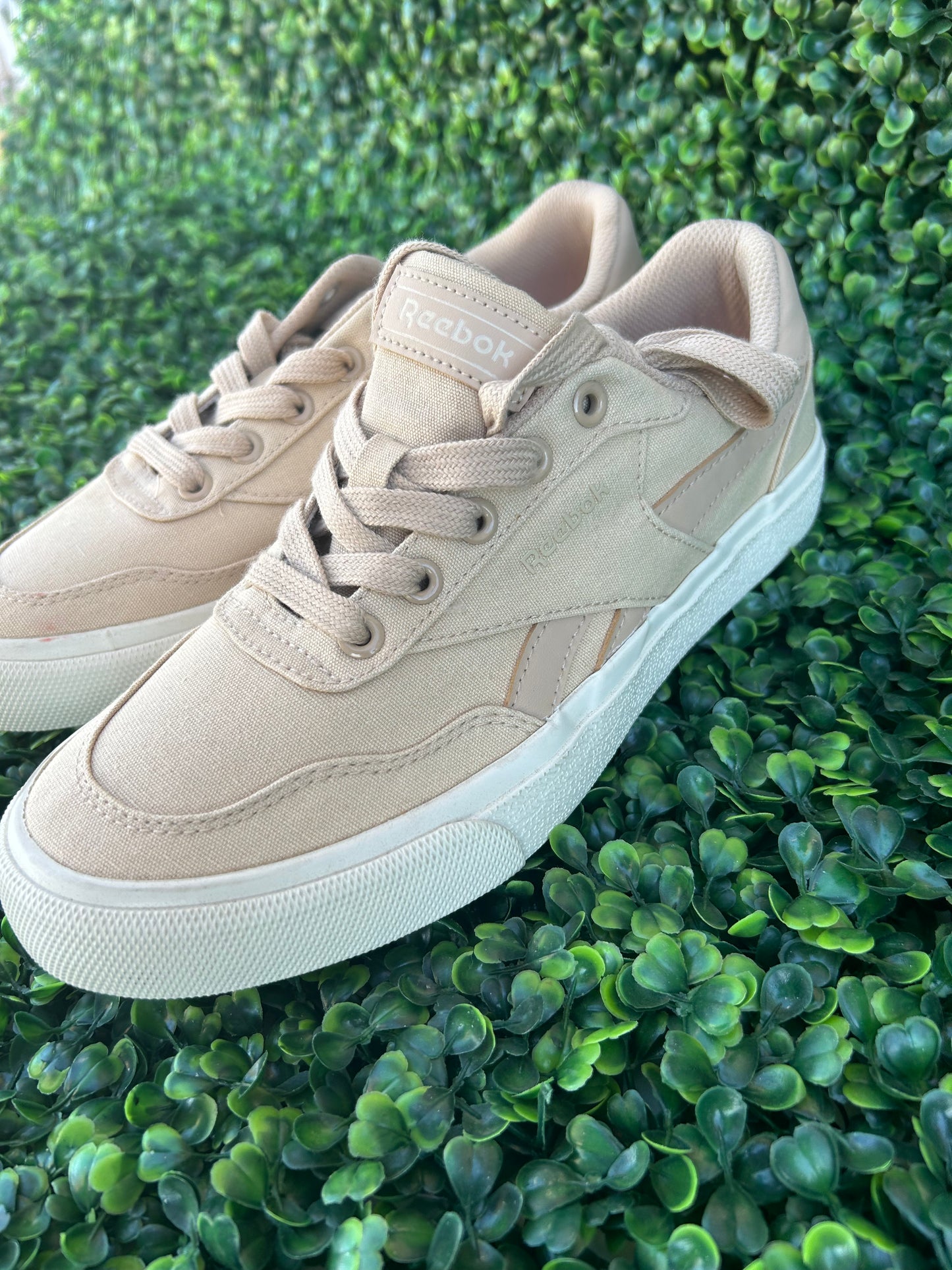 Reebok size 7.5