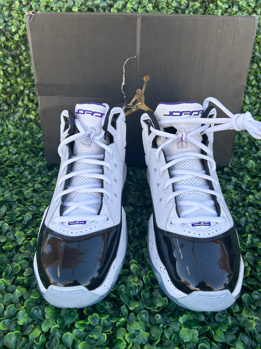 Nike Jordan B loyal size 7.5