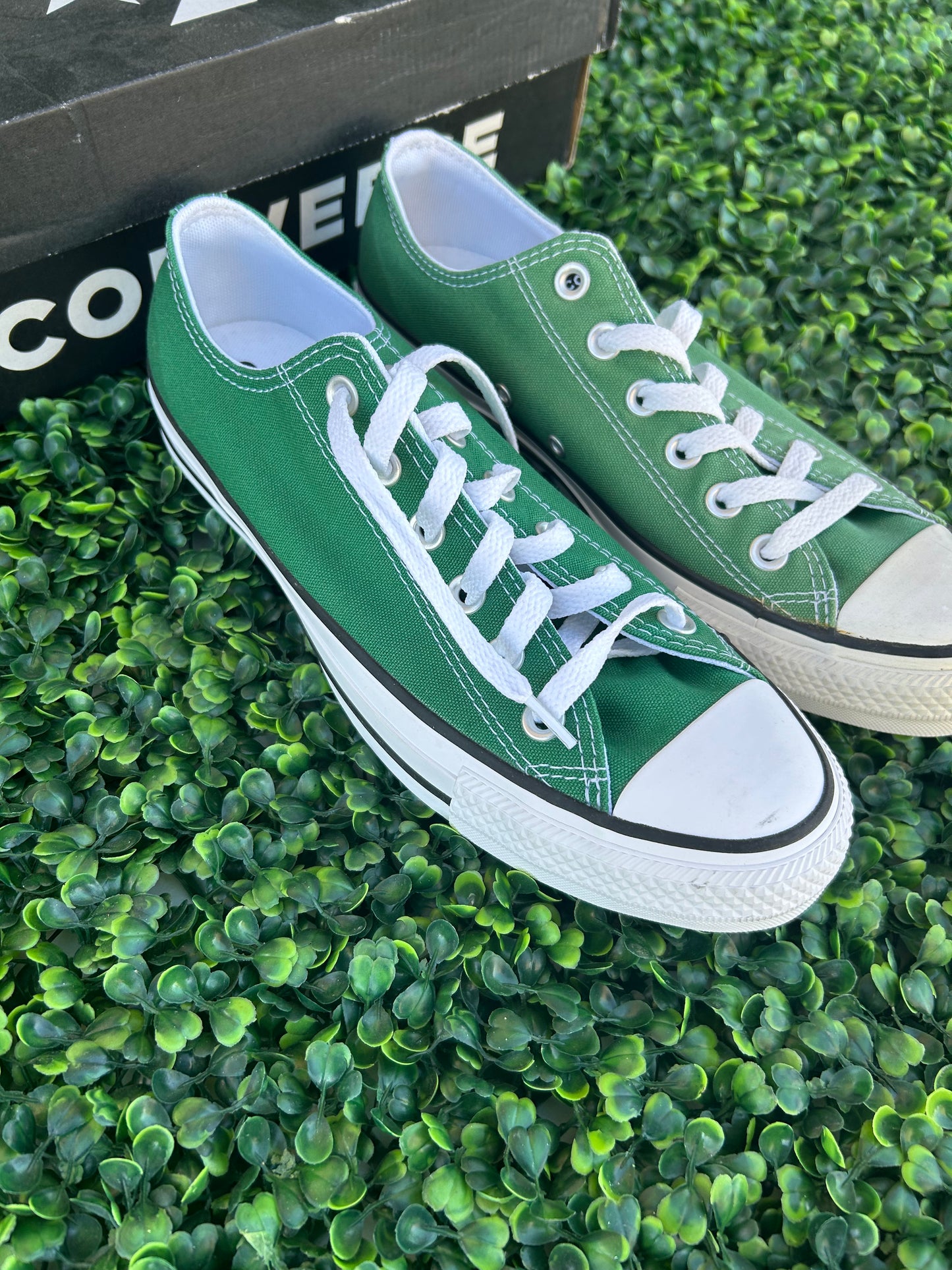 Converse size 7m/9w