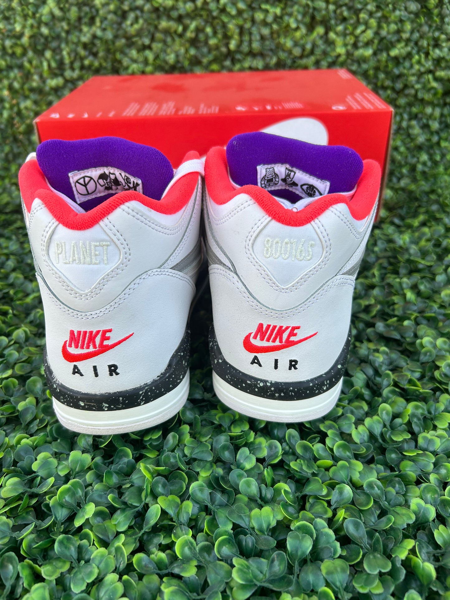 Nike air flight 89 size 8 size 8.5