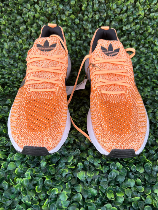 Adidas swift run size 8.5