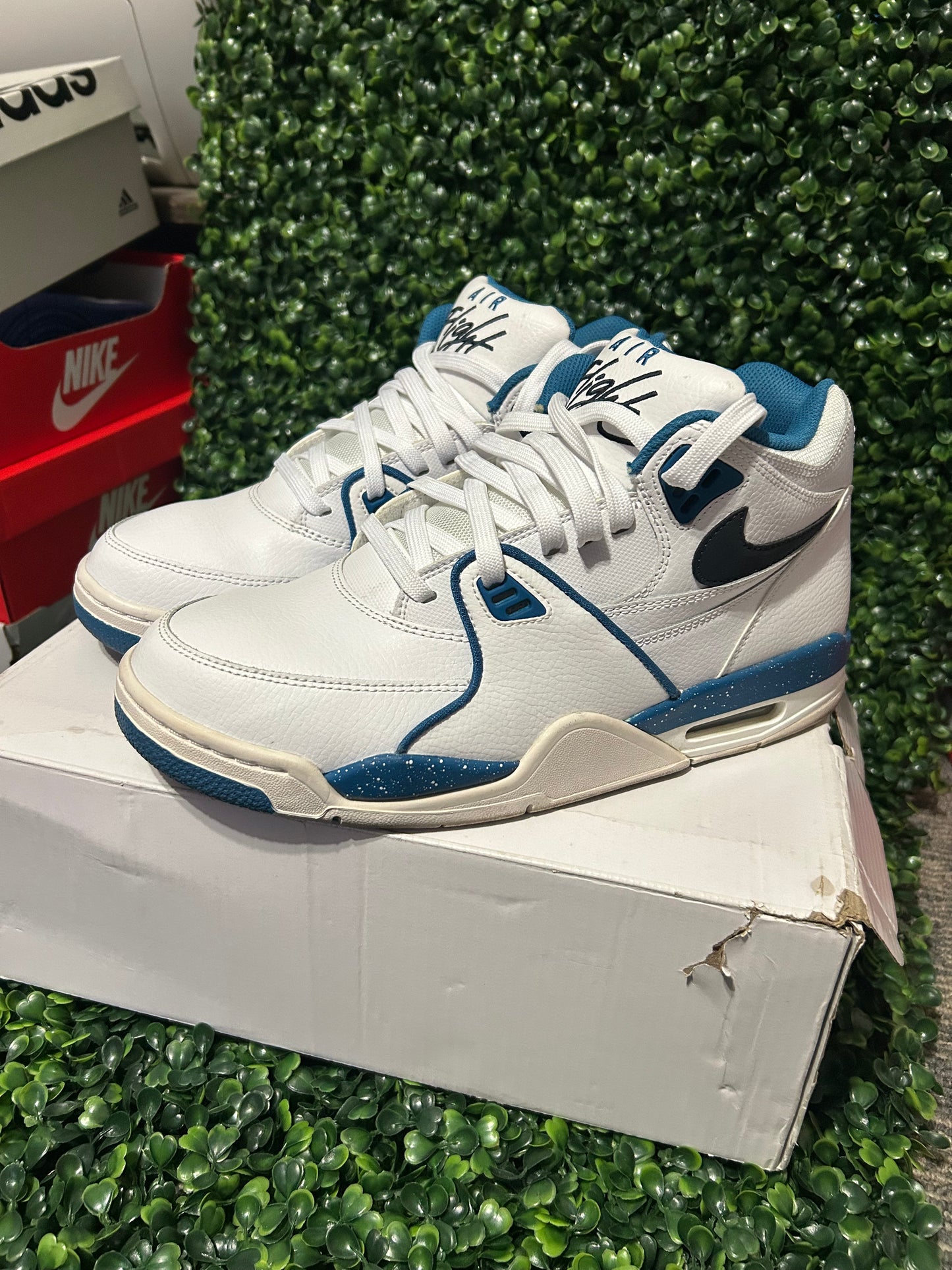 Jordan 4