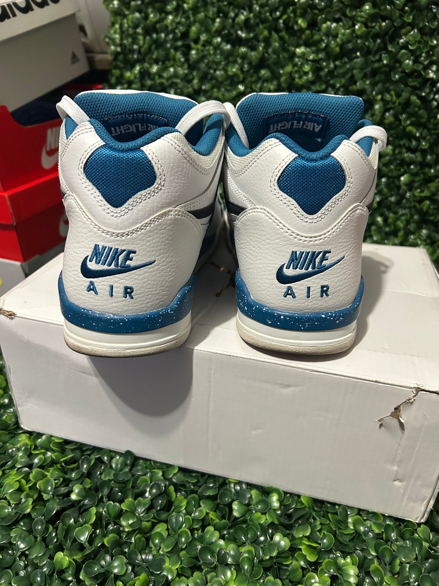 Jordan 4