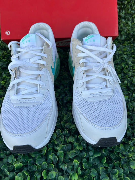 Nike air max size 10.5w/9m