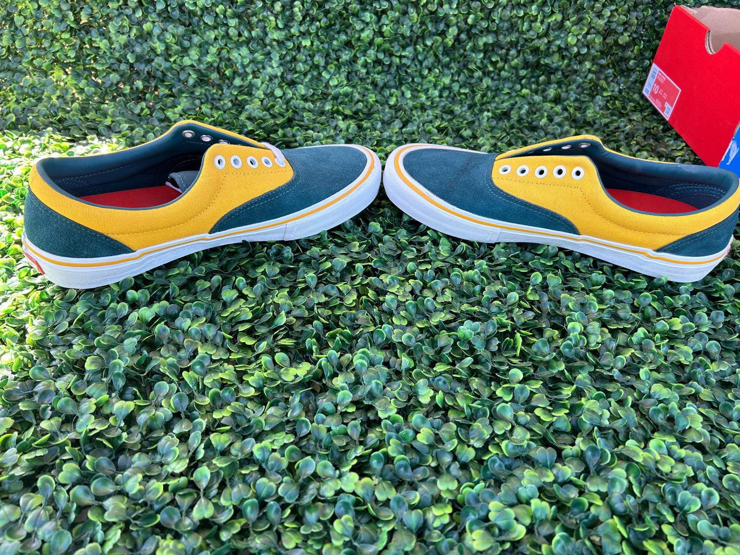 Vans era pro size 10
