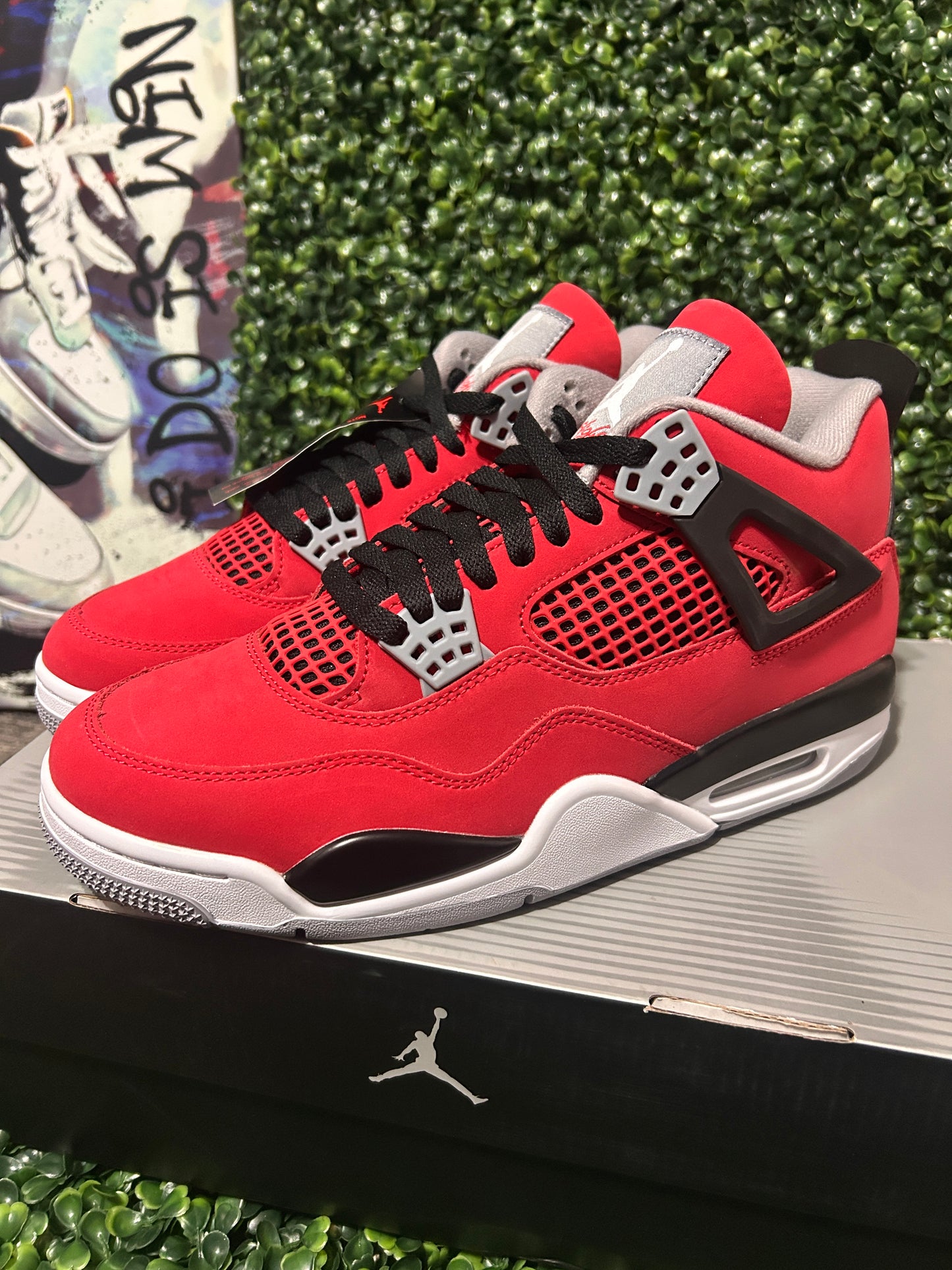 Jordan 4