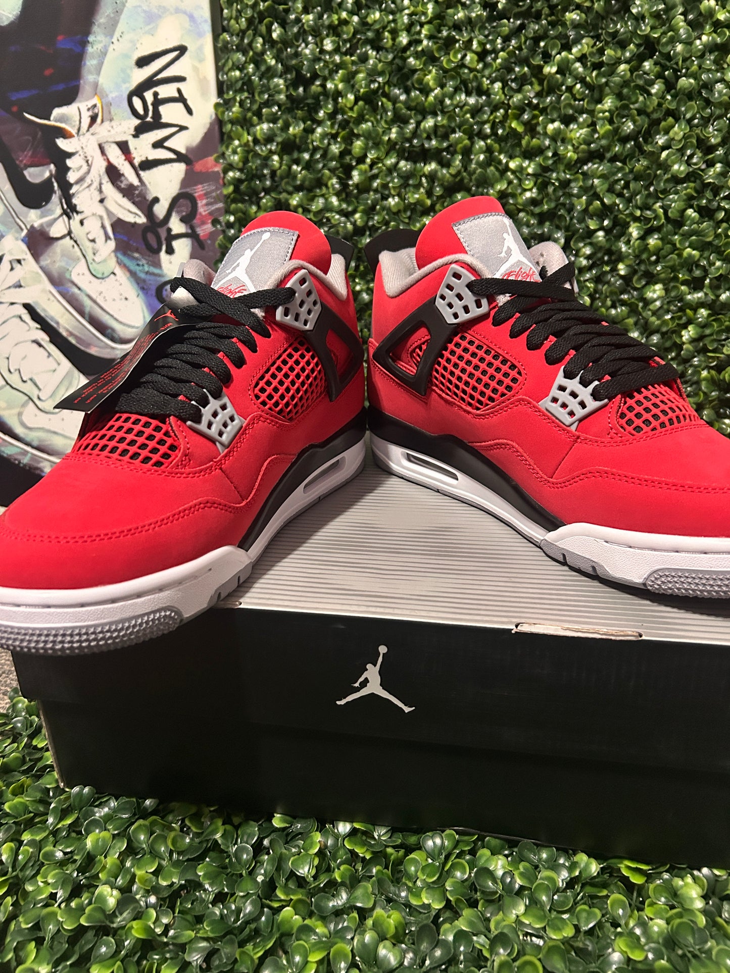 Jordan 4