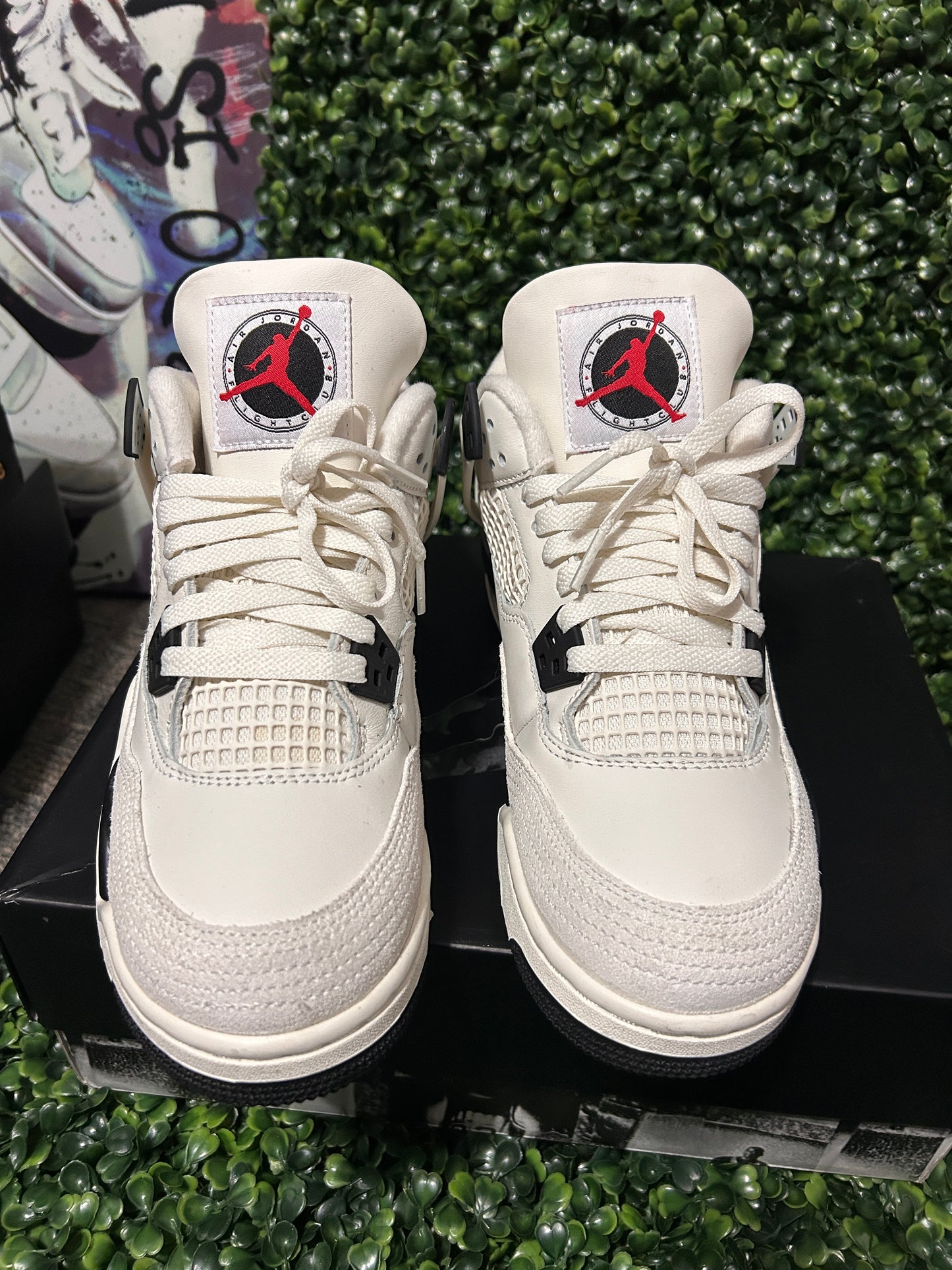Jordan 4