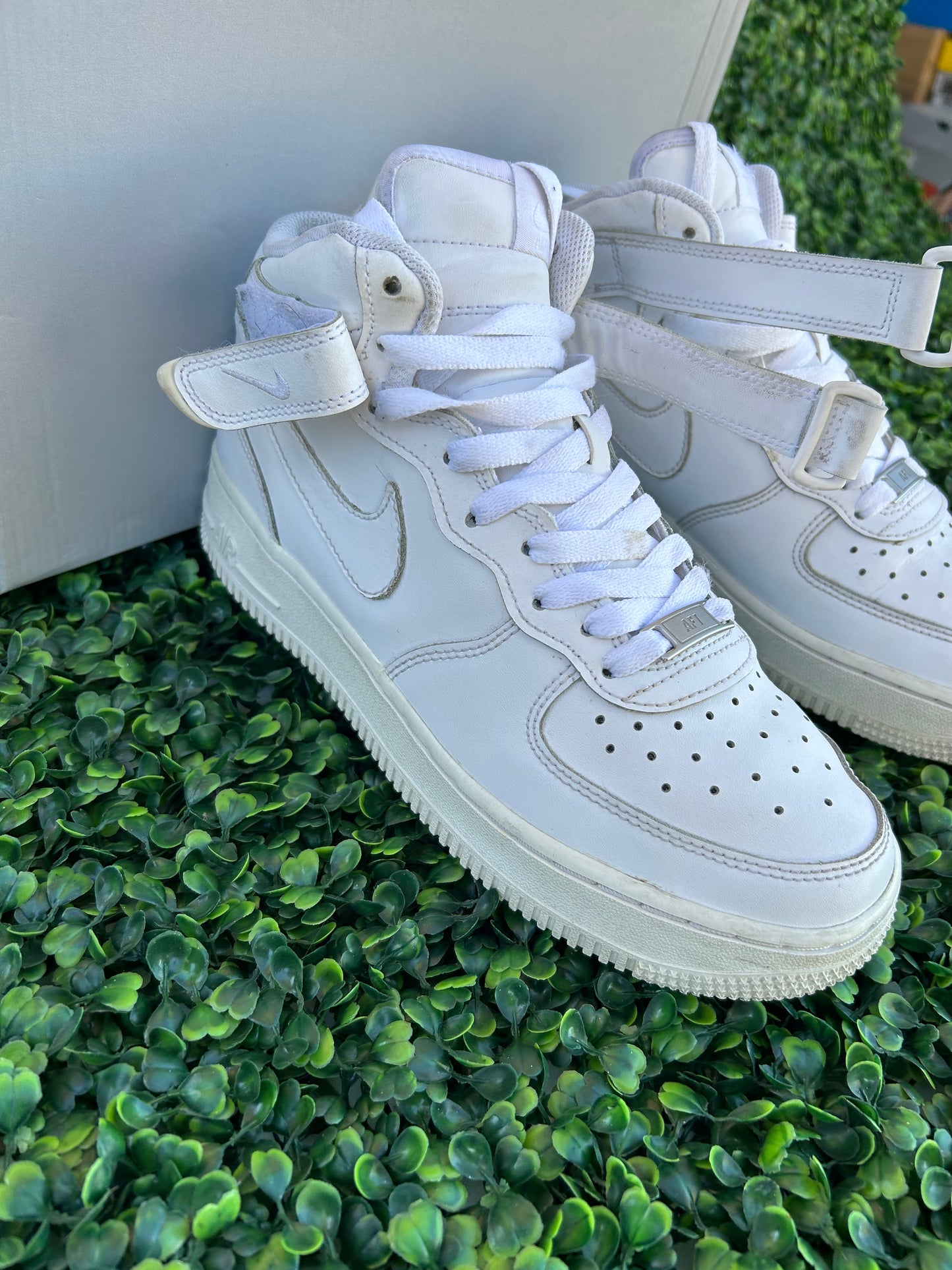 Nike Air Force 1 mid size 6.5y