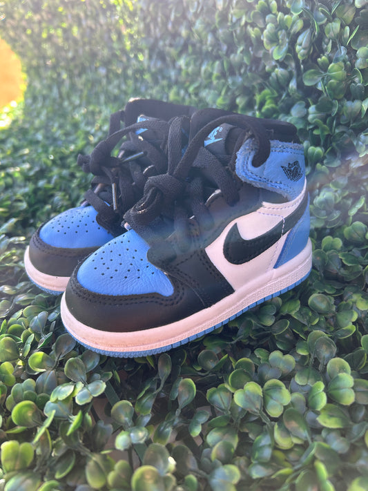 Jordan 1 size 4c