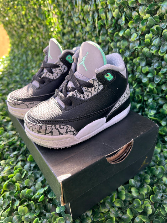Jordan 3 retro size 5c