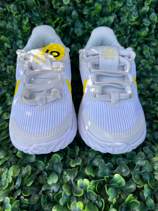 Nike star runner size 5c size 10c