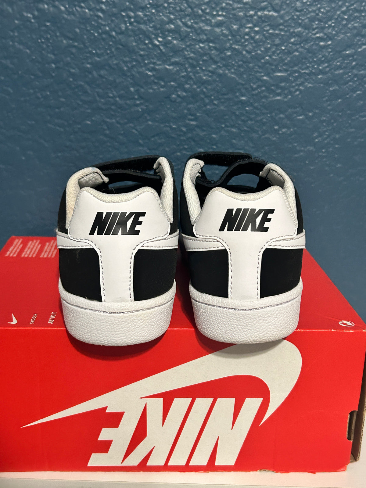Nike court