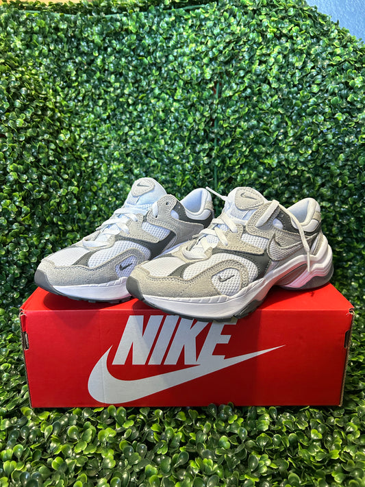 Nike size 5w
