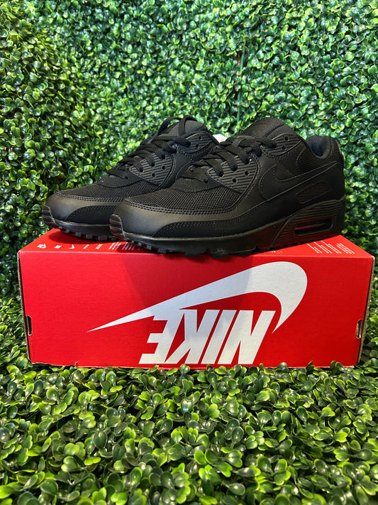 Nike air max 90 size 9m/10.5w