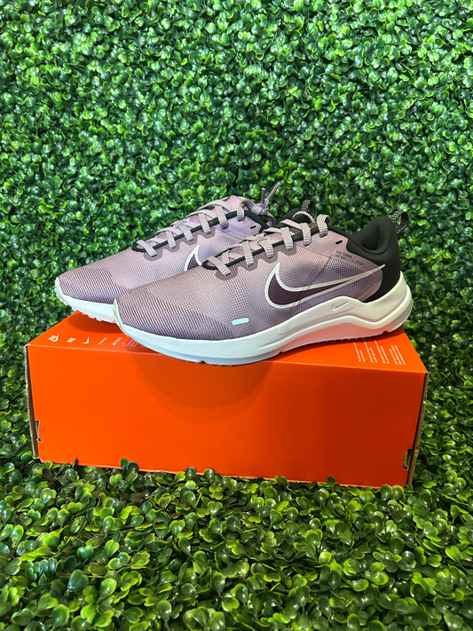 Nike downshifter 12 size 8w