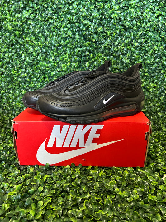 Nike air max size 6.5y
