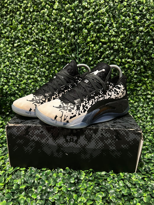 Nike Jordan zion 3 size 5y
