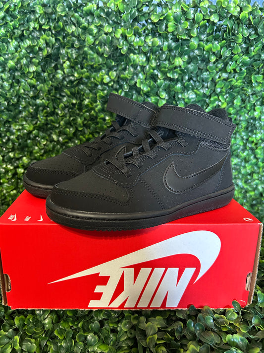 Nike court borough size 12c